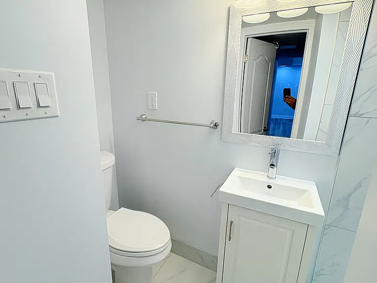 11 Meadow Wood Cres #BASEMENT — Photo 18
