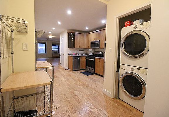 3rd image of 349 W 87th St Ste 1