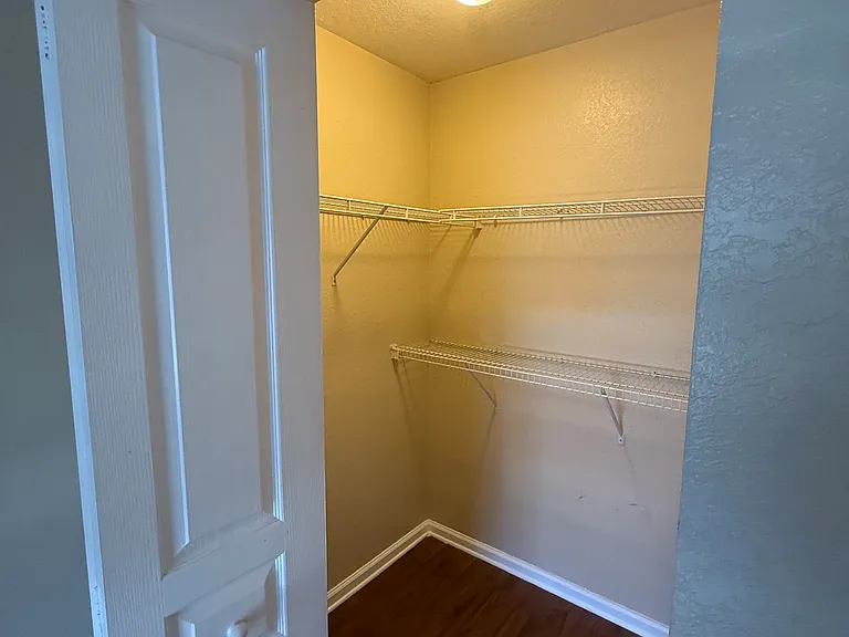 5409 Eastbay Dr — Photo 5
