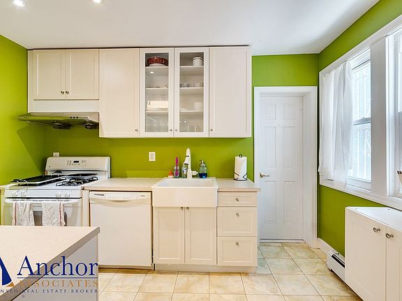 5th image of 40-39 27th St #1