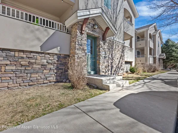 202 12th St #201, Carbondale, CO 81623