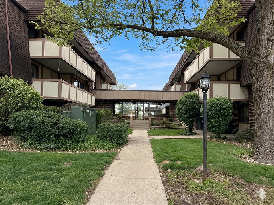 1st image of 435 Cavalier Ct #205C