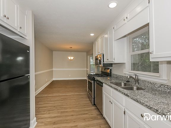2nd image of 75 Aspen Lake Dr E