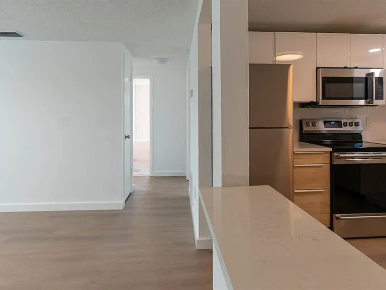 2233 Michele Dr — Photo 22