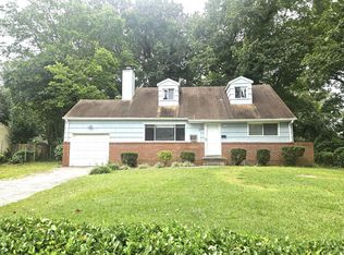 4929 Erskine St, Virginia Beach, VA 23462