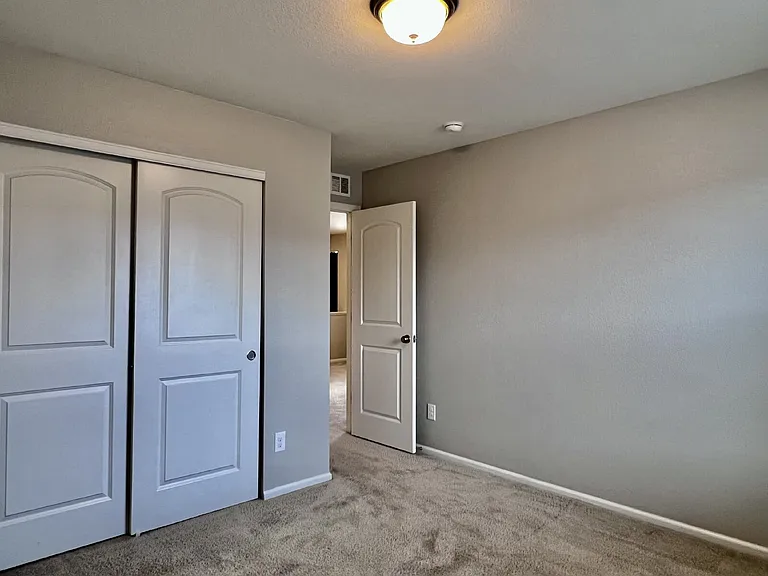 21783 E Radcliff Cir — Photo 20