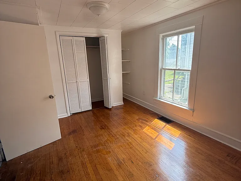 614 Calhoun St — Photo 8