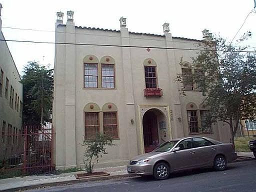3rd image of 306 MADISON ST #6