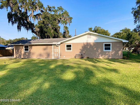 3rd image of 2129 Lime Tree Dr