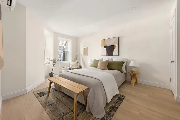 Sold by Douglas Elliman | media 26