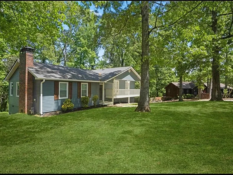 703 Navaho Ct — Photo 21