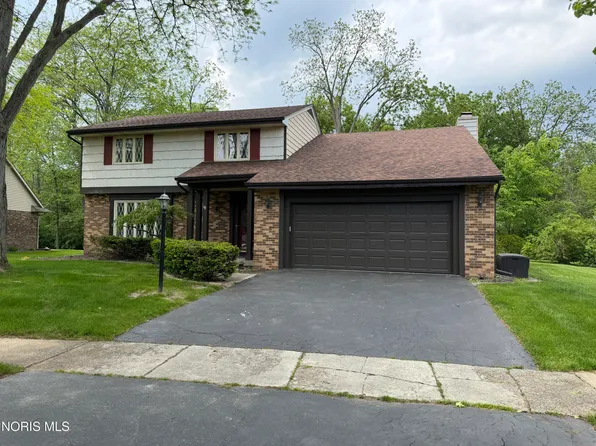 816 Oak Knoll Dr, Perrysburg, OH 43551