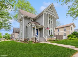 523 Spruce St, Aurora, IL 60506