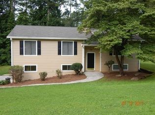 166 Castleair Dr NE, Kennesaw, GA 30144