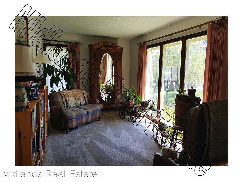1st image of 4206 Jeanette Cir