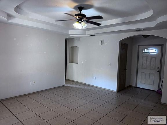 3rd image of 3144 Westwind Dr