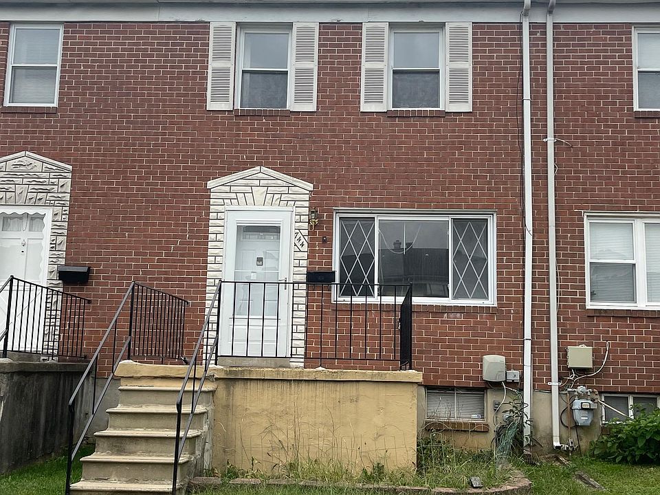 1st image of 744 Seawall Rd