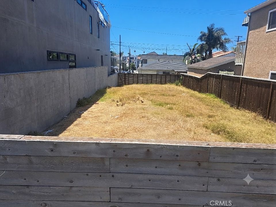 2nd image of 811 Huntington St Lot 6