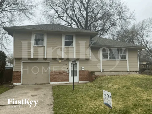 4204 S Spring St, Independence, MO 64055