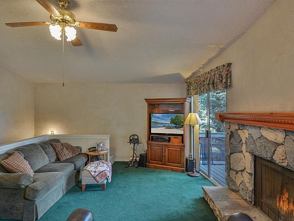 5th image of 26348 Lake Forest Dr