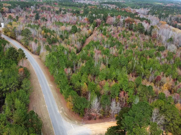 7 County Road 3122, Mc Cool, MS 39108