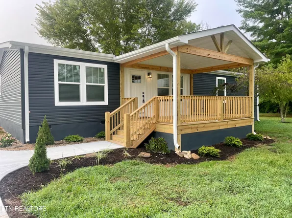 1320 W Beaver Creek Dr, Powell, TN 37849