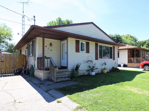 1414 Brady Ave, Burton, MI 48529