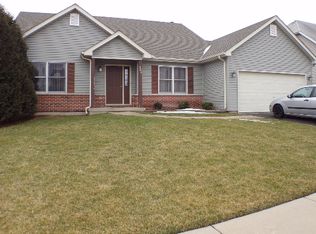 807 Doral Dr, Marengo, IL 60152