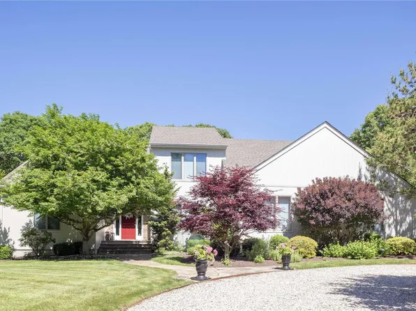 9390 N Bayview Road, Southold, NY 11971