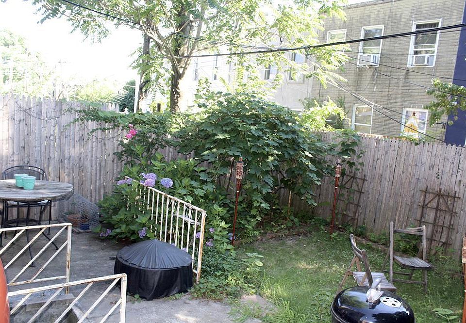 1st image of 594 17th St APT 1R