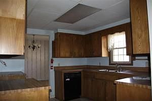 4th image of 516 W 15th St