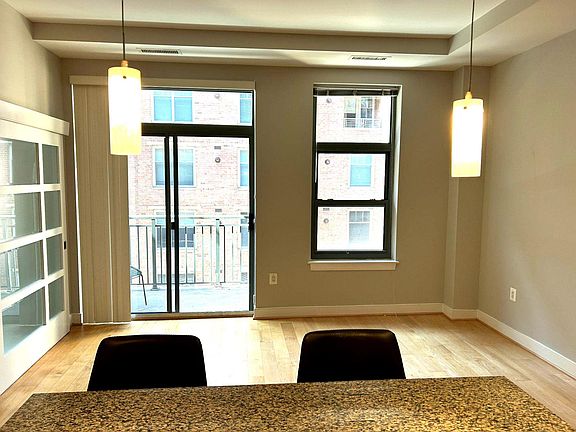 3rd image of 2425 L St NW APT 421