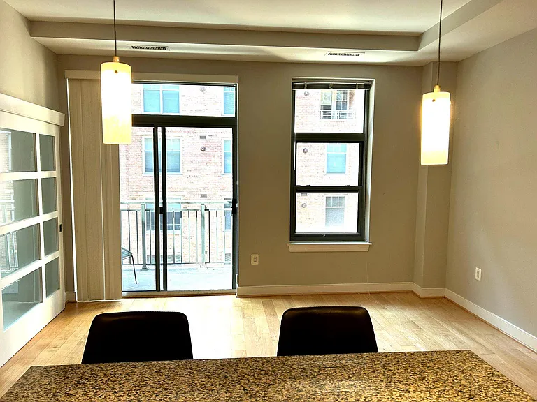 2425 L St NW #421 — Photo 3