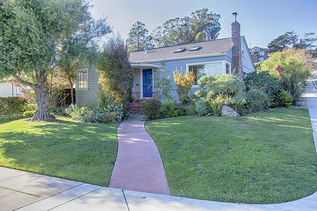 1702 King St photo 1