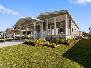 1222 Chipewa Dr, Barefoot Bay, FL 32976