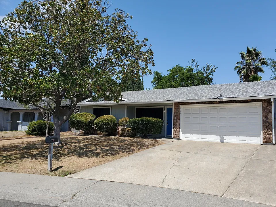 8287 Newfield Cir