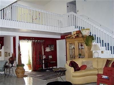 4th image of 514 SE 32nd St