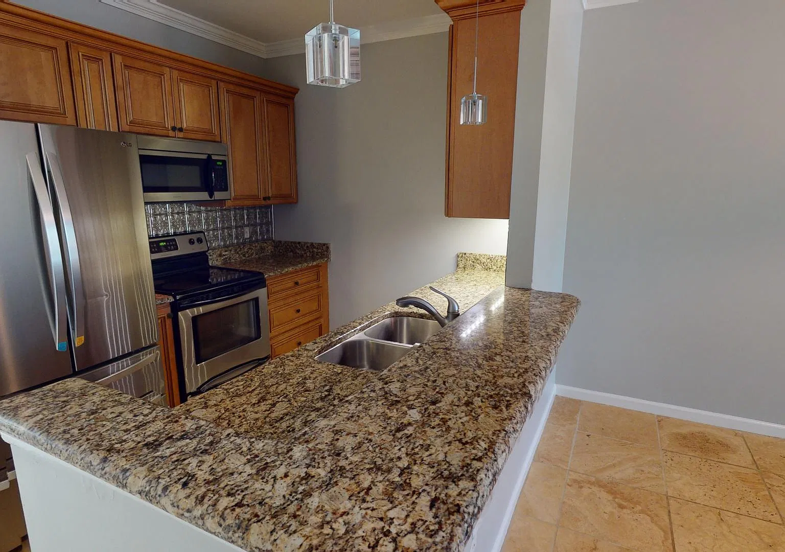 2 bed, 2.0 bath, 981 sqft, $1,850 — Photo 3