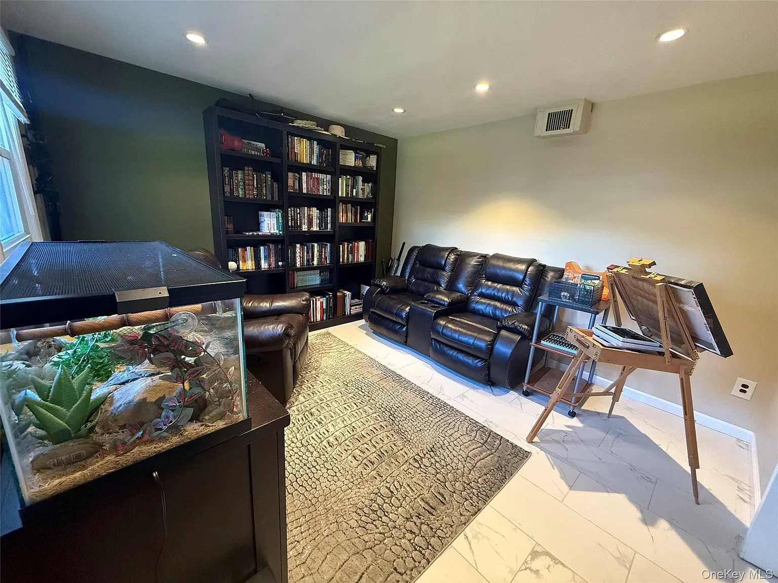 3 bed, 2.5 bath, 1192 sqft, $5,799 — Photo 3