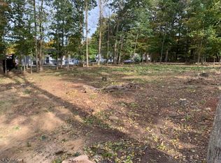 48 Mountain Rd, Hopatcong Boro, NJ 07843