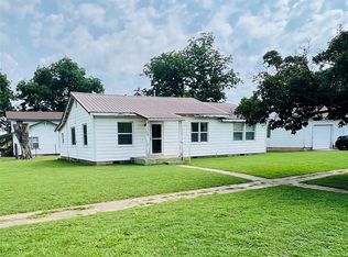 316 W 8th St, Paden, OK 74860