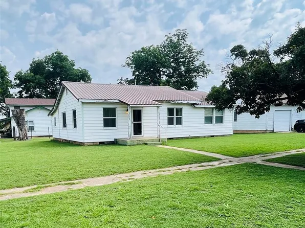 316 W 8th St, Paden, OK 74860