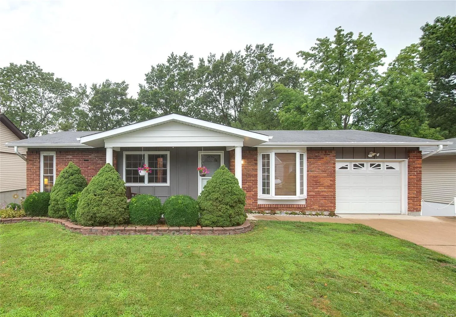 4315 Marseille Dr photo 1