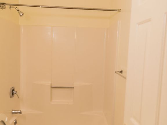 2nd image of 1208 Lawton Ln