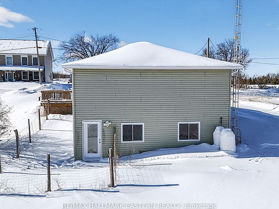 4th image of 12 Malone Quarry Rd