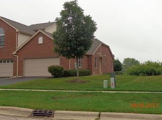 5843 Fieldstone Trl, McHenry, IL 60050