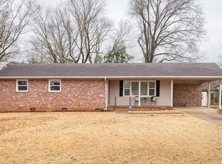 2001 Greenbrier Rd, Florence, AL 35630