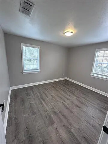 7912 Richard St — Photo 10
