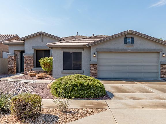 3rd image of 3319 W Zuni Brave Trl