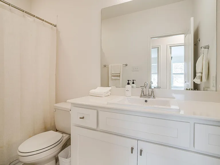 215 Athenia Dr — Photo 18